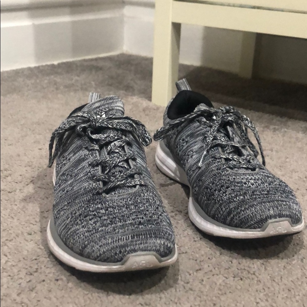 Gym shoes APL